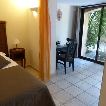 Thebaide D'hotes B&B Laudun